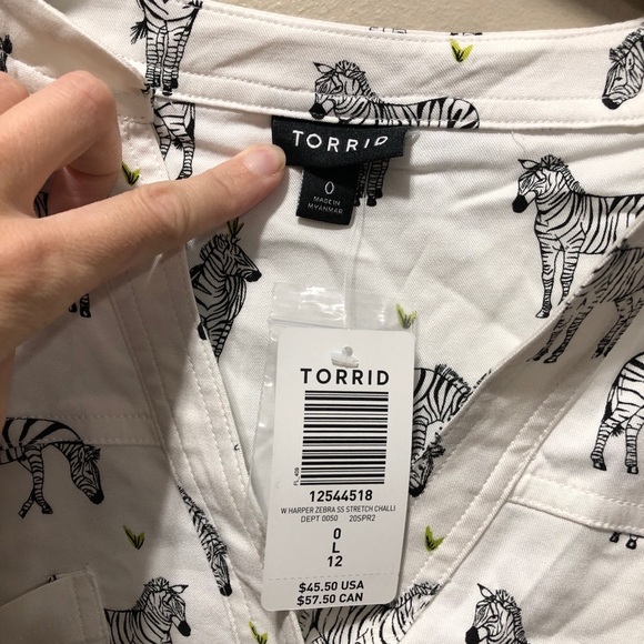 {Torrid} NWT Harper Zebra Challis Pullover Blouse - Picture 7 of 9